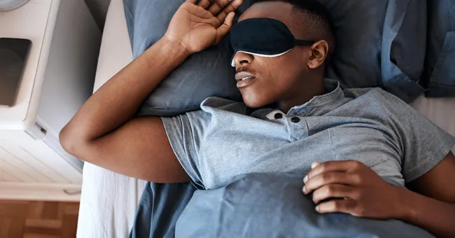 Masque, ceinture, dark shower... voici ce qui fonctionne vraiment pour mieux dormir